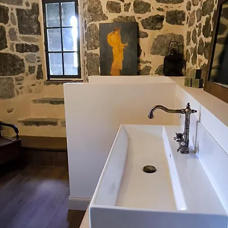 Chateau De Longevergne 3* Anglards-de-Salers